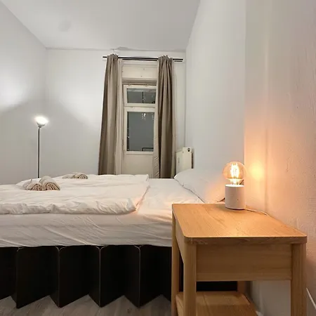 In Shared In Berlin-kreuzberg Apartment